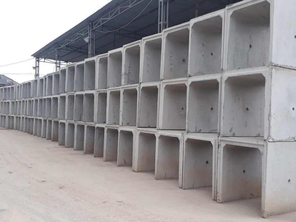 Harga u-ditch per meter